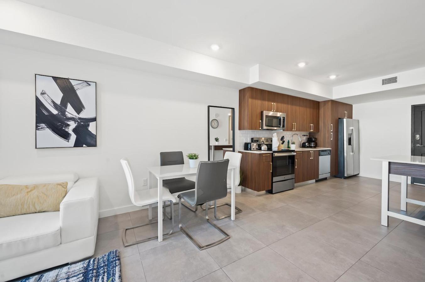 Modern Unit Mins From Brickell With Free Parking Appartement Miami Buitenkant foto