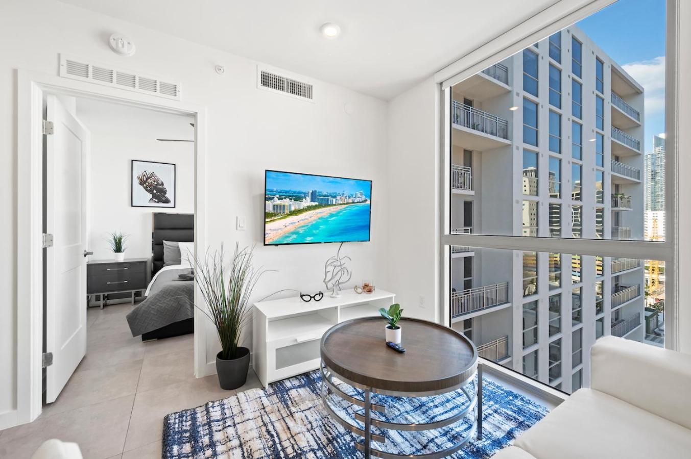 Modern Unit Mins From Brickell With Free Parking Appartement Miami Buitenkant foto